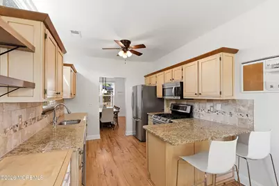 10 Ravenwood Court, Freehold, NJ 07728 - Photo 3