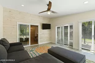 10 Ravenwood Ct, Freehold, NJ 07728 - Photo 11