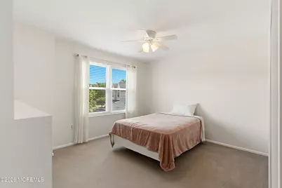 10 Ravenwood Court, Freehold, NJ 07728 - Photo 15