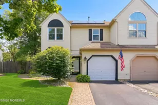 10 Ravenwood Ct, Freehold, NJ 07728 - Photo 1