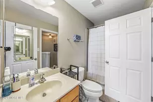 239 Chickadee Ct, Freehold, NJ 07728 - Photo 29