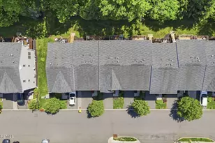 239 Chickadee Ct, Freehold, NJ 07728 - Photo 45