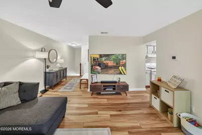 90 Deptford Court, Matawan, NJ 07747 - Photo 5