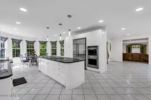118 Mountainside View, Morganville, NJ 07751 - Photo 33