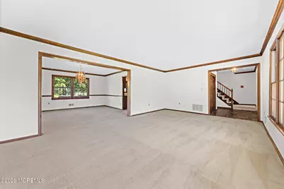 31 Vaughn Drive, Middletown, NJ 07748 - Photo 7