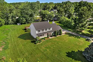 31 Vaughn Dr, Middletown, NJ 07748 - Photo 3