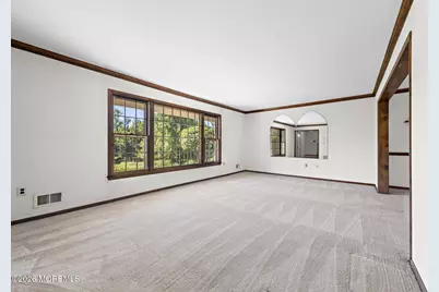 31 Vaughn Drive, Middletown, NJ 07748 - Photo 5