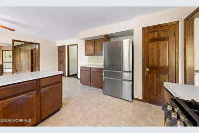 31 Vaughn Drive, Middletown, NJ 07748 - Photo 15