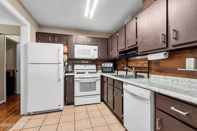 405 Geranium Court, Jackson, NJ 08527 - Photo 17