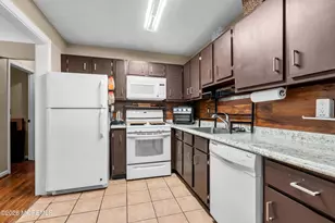 405 Geranium Ct, Jackson, NJ 08527 - Photo 17