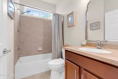 31 W Da Vinci Way, Farmingdale, NJ 07727 - Photo 9