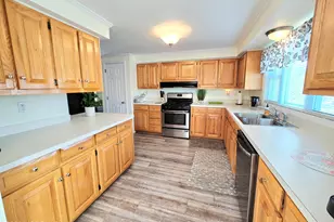 25 Pine Ridge Blvd, Whiting, NJ 08759 - Photo 9