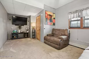 33 Monmouth Ave, North Middletown, NJ 07748 - Photo 15