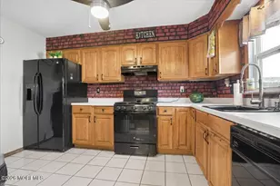 33 Monmouth Ave, North Middletown, NJ 07748 - Photo 11