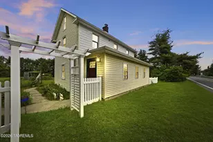 884 Monmouth Rd, Cream Ridge, NJ 08514 - Photo 1