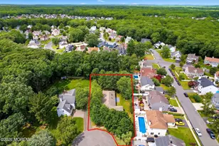 22 Walnut Dr, Howell Township, NJ 07731 - Photo 5
