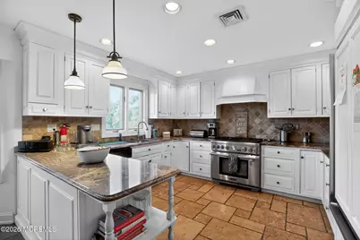 30 Tobi Court, Freehold, NJ 07728 - Photo 11