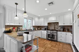 30 Tobi Ct, Freehold, NJ 07728 - Photo 11