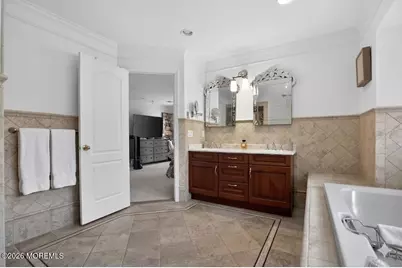 30 Tobi Court, Freehold, NJ 07728 - Photo 5