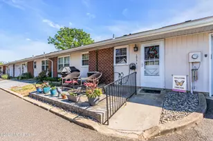 1013B Aberdeen Dr, Lakewood, NJ 08701 - Photo 3