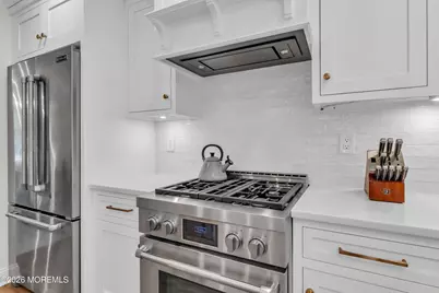 118 Hendrickson Place, Fair Haven, NJ 07704 - Photo 17