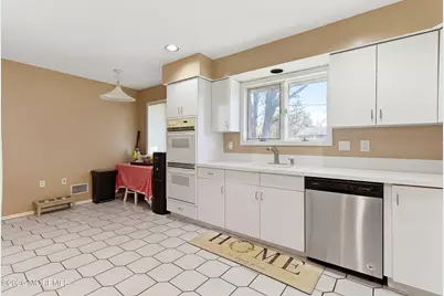 801 Hughes Drive, Hamilton Township, NJ 08609 - Photo 15