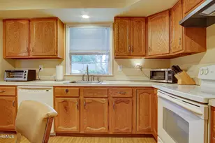 124 Concordia Cir, Monroe Township, NJ 08831 - Photo 13