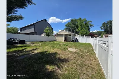 16 Leocadia Court, Hazlet Township, NJ 07730 - Photo 19