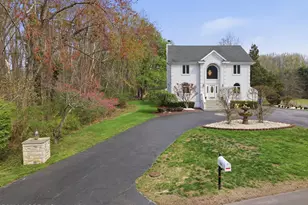 117 Crine Rd, Morganville, NJ 07751 - Photo 5