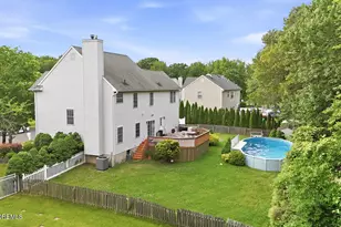 19 Gregory St, Hazlet Township, NJ 07730 - Photo 3