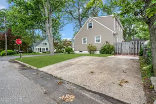 447 Woodmere Ave, Neptune Township, NJ 07753 - Photo 49