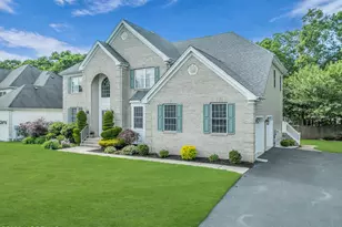 621 Windcrest Ct, Brick, NJ 08724 - Photo 3