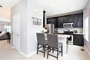 137 Beacon Ln, Eatontown, NJ 07724 - Photo 3