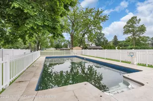 370 W Park Ave, Oakhurst, NJ 07755 - Photo 27