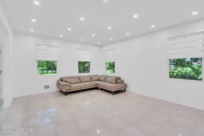 39 Arnold Boulevard, Howell Township, NJ 07731 - Photo 5