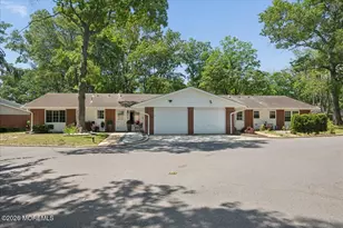 584B Lake Point Dr, Lakewood, NJ 08701 - Photo 3