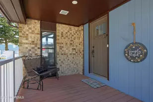 28 Farragut Dr, Brick, NJ 08723 - Photo 3
