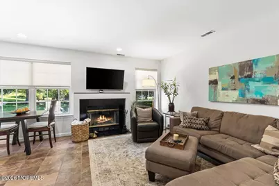 427 Dorchester Way, Manalapan Township, NJ 07726 - Photo 11