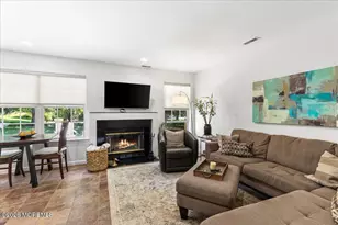 427 Dorchester Way, Manalapan Township, NJ 07726 - Photo 11