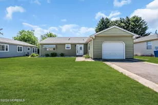 15 Chateux Ln, Toms River Township, NJ 08755 - Photo 5
