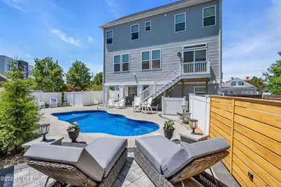 13 Lagoon Drive E, Toms River Township, NJ 08753 - Photo 3
