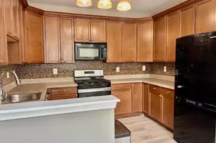 311 Mill Pond Wy, Eatontown, NJ 07724 - Photo 7