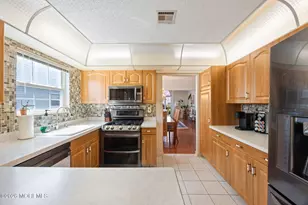 50 Stockport Dr, Toms River Township, NJ 08757 - Photo 9