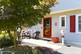 20 Bromley Dr, Hazlet Township, NJ 07730 - Photo 5