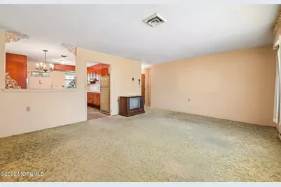 133D Farrington Court, Lakewood, NJ 08701 - Photo 5