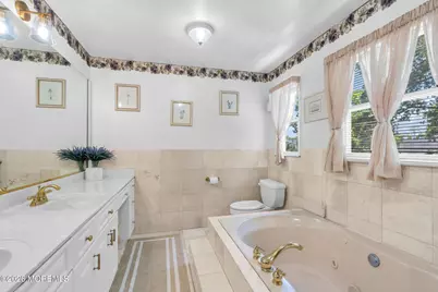 2722 W Bangs Avenue, Neptune Township, NJ 07753 - Photo 37