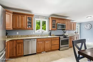 1910 Holbrook St, Oakhurst, NJ 07755 - Photo 11