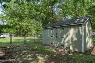 7 Oxford Rd, Manalapan Township, NJ 07726 - Photo 27