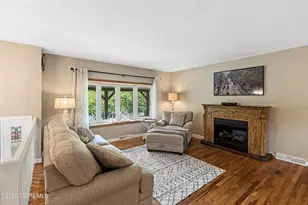 7 Oxford Rd, Manalapan Township, NJ 07726 - Photo 5