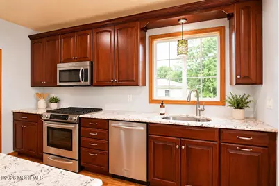 138 Church Street, Belford, NJ 07718 - Photo 15